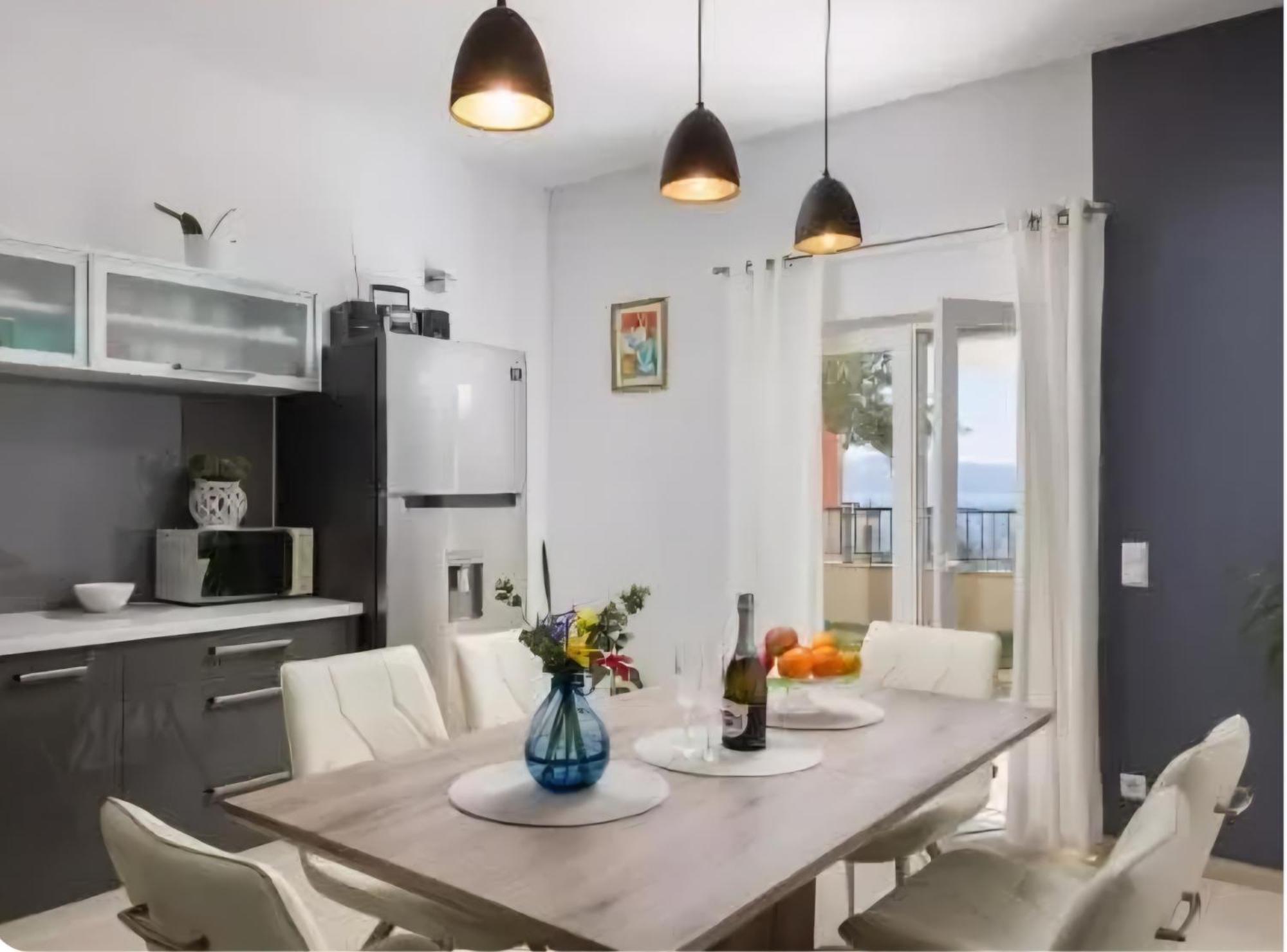 Luxury Roko Apartment